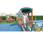 Kletterbrücke Waggon Grüner Zug 3