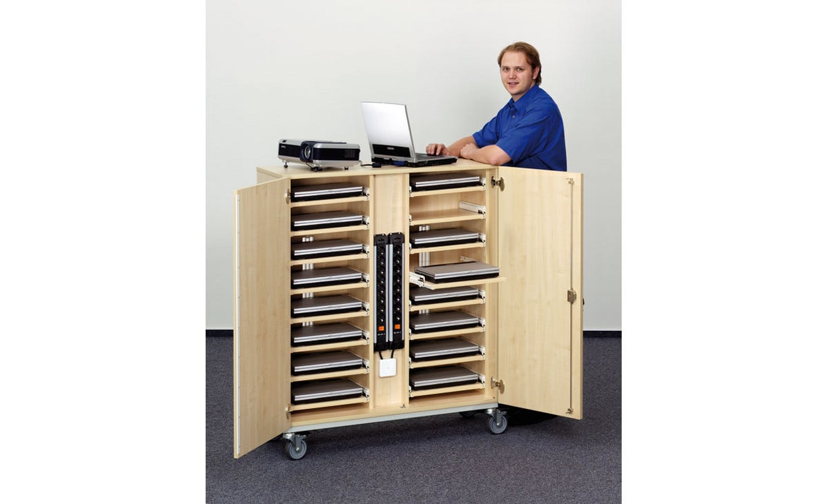 Laptop-Locker für 17''-Laptops, 16 Einlegeböden