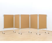 Betzold Pinnwand 5er Set 150 x 120 cm Kork fahrbar 1