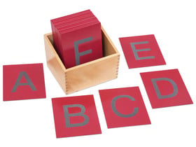 Betzold Fühl und Tastplatten Groß und Kleinbuchstaben