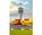 Siku DHL Frachtflugzeug mit Zubehör 5