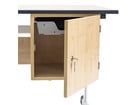 Lehrertisch mit C Fuß